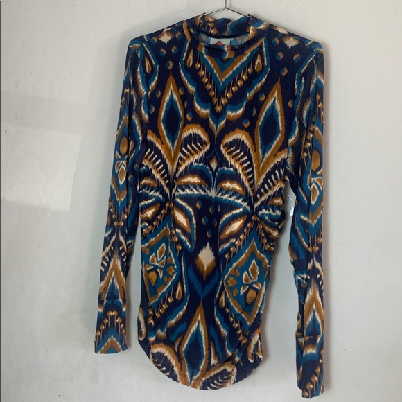 Farm Rio Pineapple Ikat Blue Jersey Blouse Size Large - Picture 3 of 8